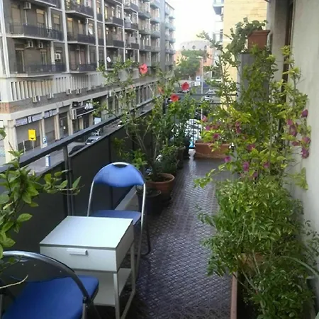 With One Bedroom In Catania, With Furnished Balcony And Wifi Апартаменти *